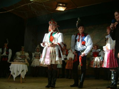 Přehlídka krojů, zvyků a tradic v Podolí - 6.3.2004