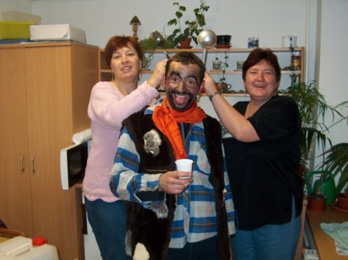 Vánoční zpívání před Obecním úřadem - 3.12.2004