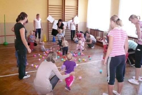 Hravé cvičení rodičů s dětmi - 27.9.2011