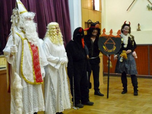 Mikulášské zpívání u stromečku - 3.12.2011