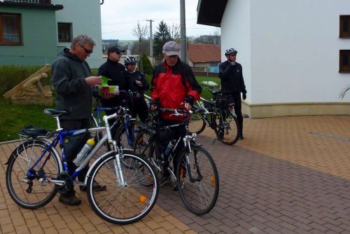 Na kole vinohrady - zastávka v Podolí - 21.4.2012