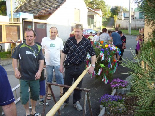 Soubor /2012-04-30-staveni-maje-23.jpg