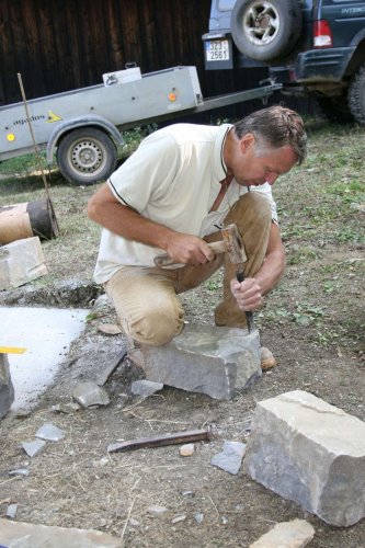 Stavba kaple sv. Huberta - Myslivecké sdružení Boří Míkovice - Podolí - 18.9.2012