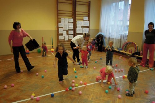 Hravé cvičení pro rodiče a děti - 17.10.2012
