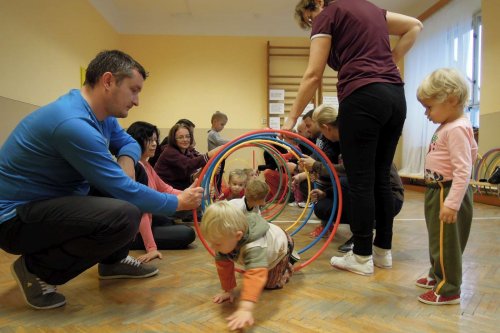 Hravé cvičení pro rodiče a děti - 17.10.2012