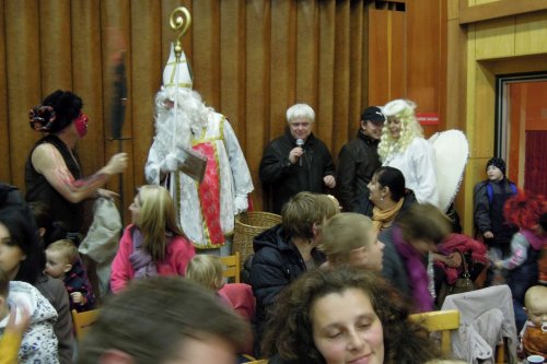 Mikulášské zpívání u stromečku - 7.12.2012