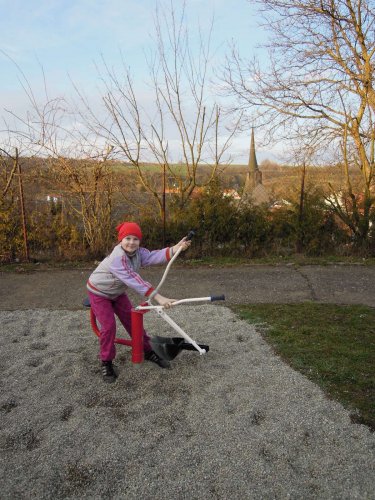 Nové hřiště na Záhumní - 11.4.2013