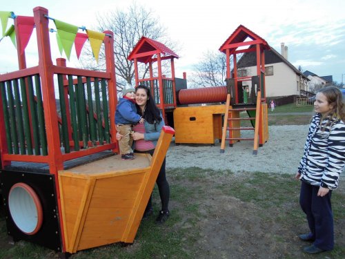 Nové hřiště na Záhumní - 11.4.2013