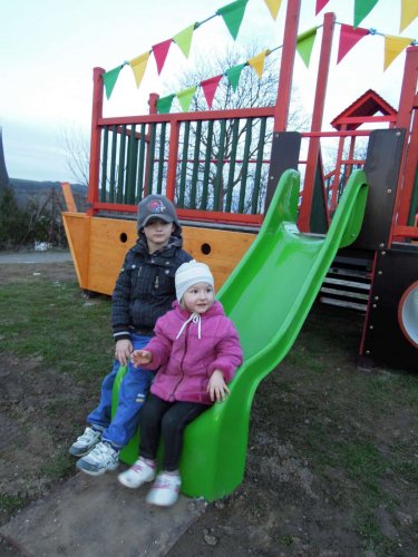 Nové hřiště na Záhumní - 11.4.2013