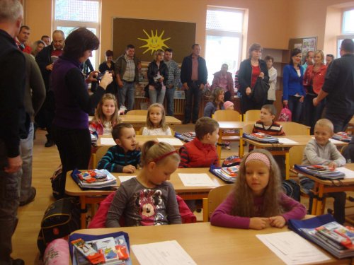 První školní den prváčků ve škole v Popovicích - 7.9.2013