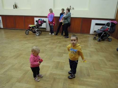 Nácvik tanečků dětí na hody - 11.10.2013