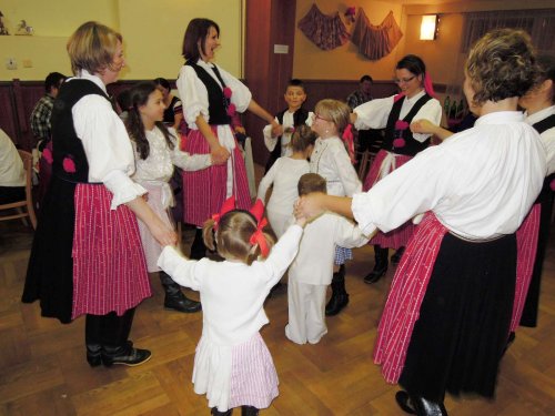 Mikulášská beseda u cimbálu - 7.12.2013