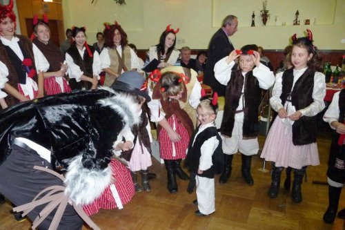 Mikulášská beseda u cimbálu - 7.12.2013