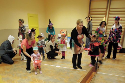 Karnevalové hravé cvičení pro děti a rodiče - 11.2.2014
