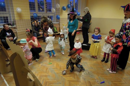 Karnevalové hravé cvičení pro děti a rodiče - 11.2.2014