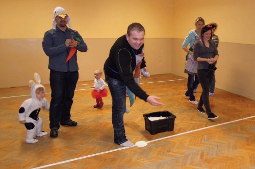 Karnevalové hravé cvičení pro děti a rodiče - 11.2.2014