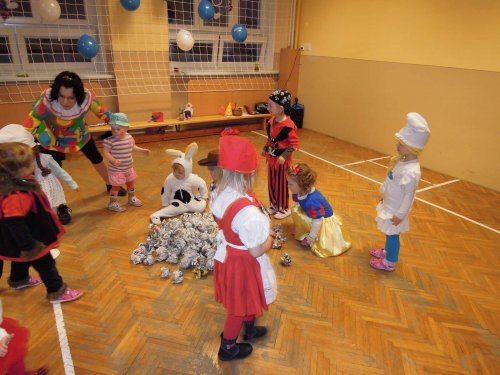 Karnevalové hravé cvičení pro děti a rodiče - 11.2.2014