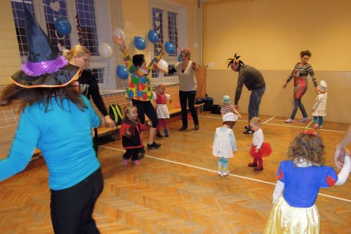 Karnevalové hravé cvičení pro děti a rodiče - 11.2.2014