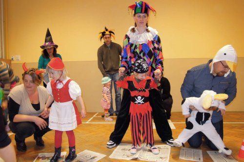 Karnevalové hravé cvičení pro děti a rodiče - 11.2.2014