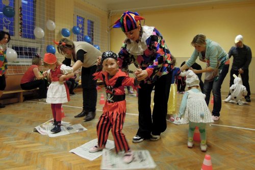 Karnevalové hravé cvičení pro děti a rodiče - 11.2.2014