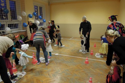 Karnevalové hravé cvičení pro děti a rodiče - 11.2.2014