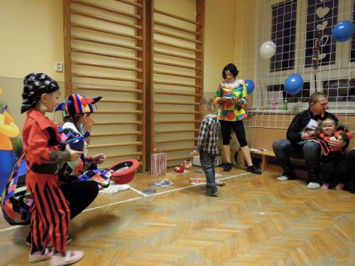 Karnevalové hravé cvičení pro děti a rodiče - 11.2.2014