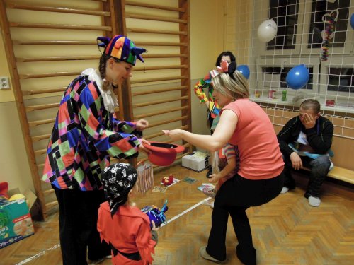 Karnevalové hravé cvičení pro děti a rodiče - 11.2.2014