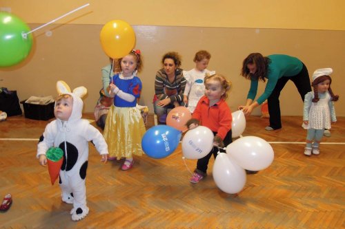 Karnevalové hravé cvičení pro děti a rodiče - 11.2.2014