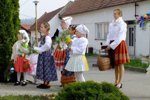 Královničky aneb Nosení létečka v Podolí - 6.4.2014