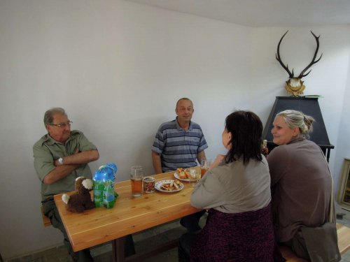 Prohlídka zrekonstruované myslivecké chaty v Lipinách - 21.6.2014