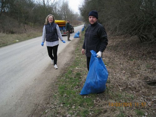 Úklid obce a přilehlého okolí - 14.3.2015