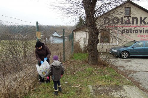 Úklid obce a přilehlého okolí - 14.3.2015