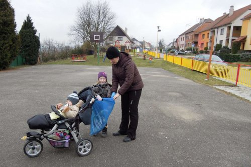 Úklid obce a přilehlého okolí - 14.3.2015