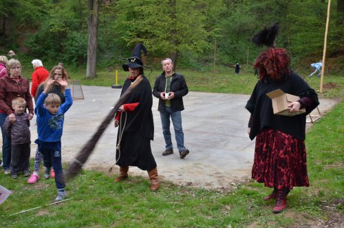 Pálení čarodějnic a stavění máje - 30.4.2015
