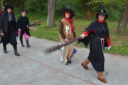 Pálení čarodějnic a stavění máje - 30.4.2015