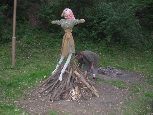 Pálení čarodějnic a stavění máje - 30.4.2015