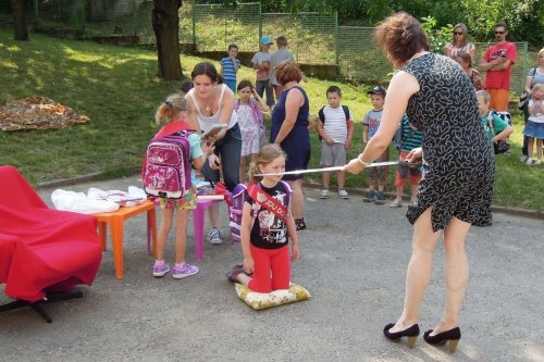 Zahradní slavnost v MŠ a pasování přešdškoláků na školáky - 9.6.2015