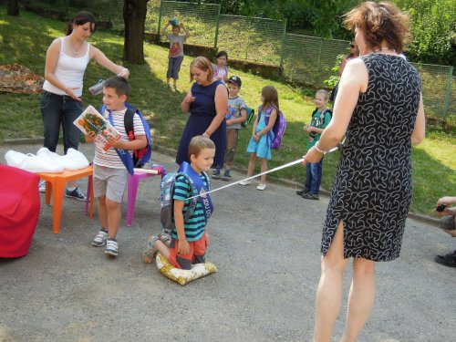 Zahradní slavnost v MŠ a pasování přešdškoláků na školáky - 9.6.2015