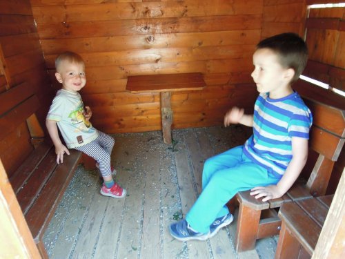 Zahradní slavnost v MŠ a pasování přešdškoláků na školáky - 9.6.2015