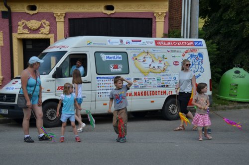 Charitativní peloton Na kole dětem Josefa Zimovčáka - 11.6.2015