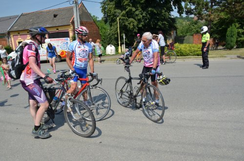 Charitativní peloton Na kole dětem Josefa Zimovčáka - 11.6.2015