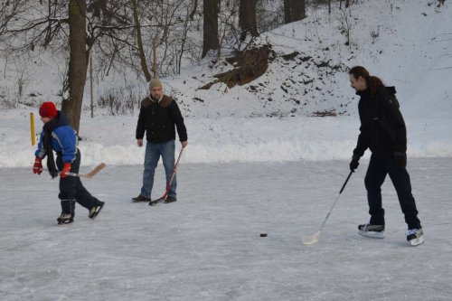 Bruslení na hřišti ve Žlebě - 22.1.2016