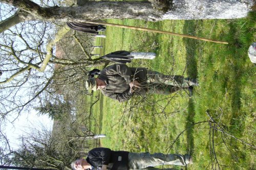 Brigáda zahrádkářů ve školní zahradě - 3.4.2016