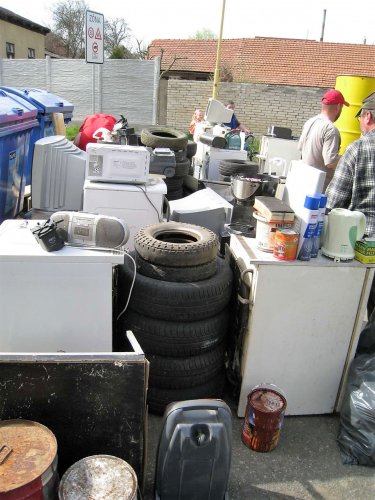 Svoz nebezpečného odpadu - 4.4.2016