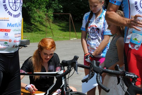 Charitativní cyklotour Josefa Zimovčáka Na kole dětem - 4.6.2016