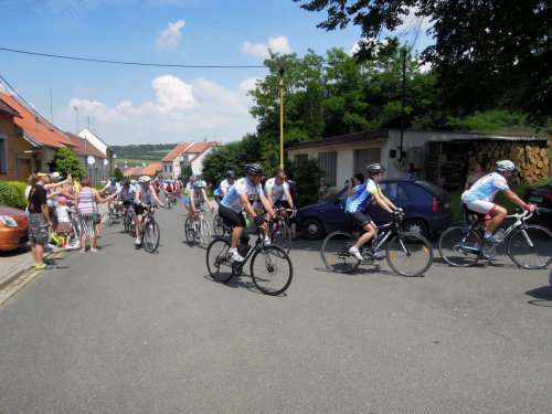 Charitativní cyklotour Josefa Zimovčáka Na kole dětem - 4.6.2016