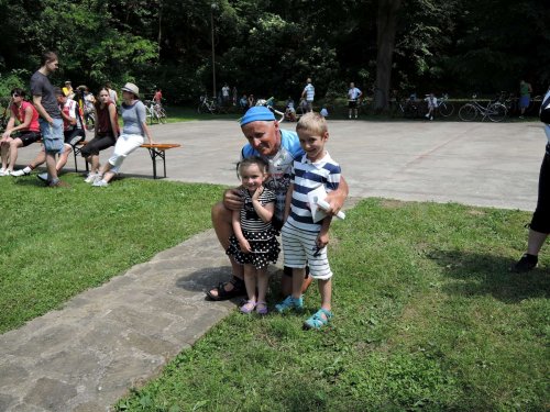 Charitativní cyklotour Josefa Zimovčáka Na kole dětem - 4.6.2016
