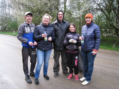 Den Země - úklid obce - 7.4.2017