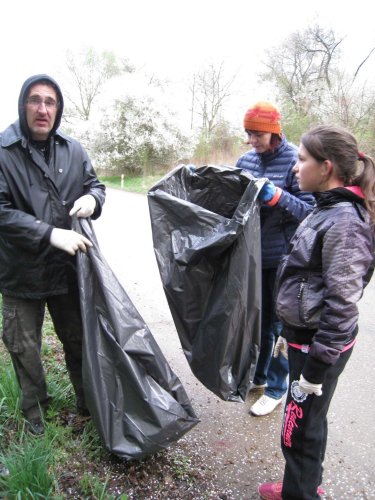 Den Země - úklid obce - 7.4.2017