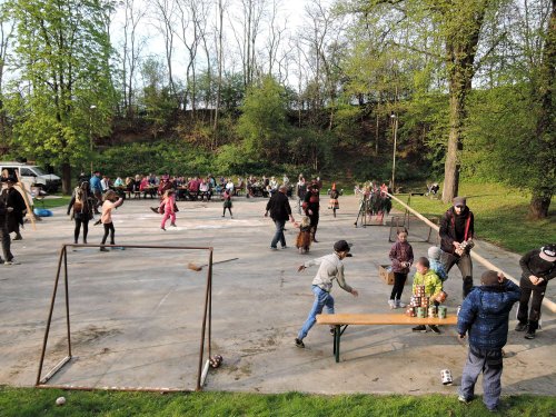 Stavění máje a pálení čarodějnic - 30.4.2017